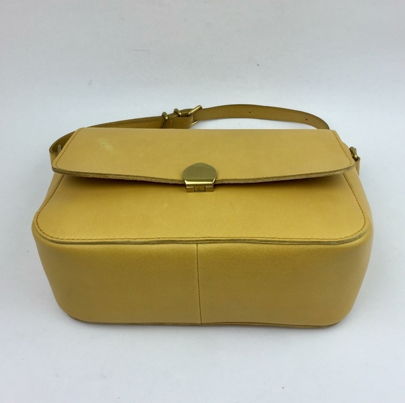 Madewell Abroad Leather Shoulder Bag - Picture 6 of 15